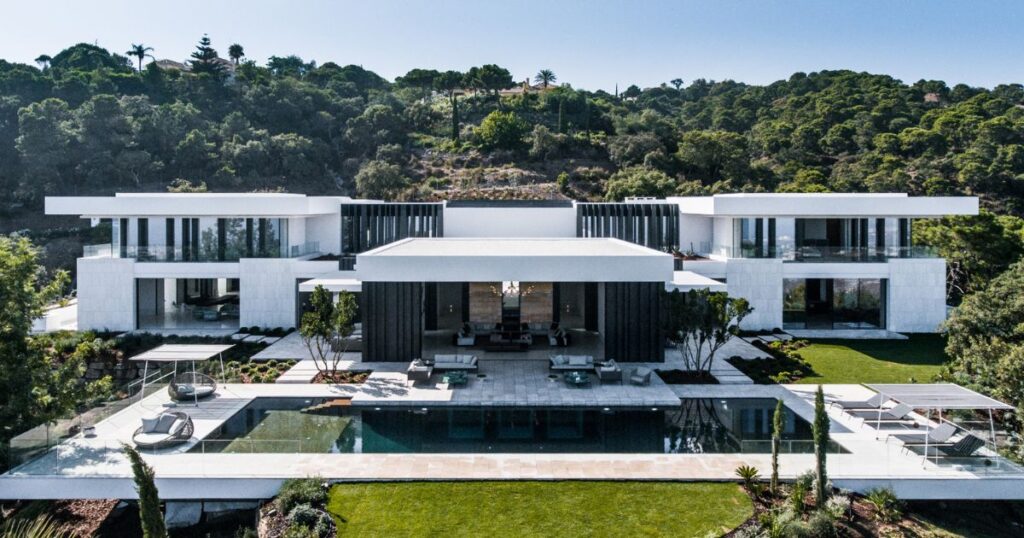 Villas for Sale in La Zagaleta